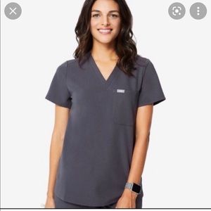 NWT charcoal catarina top (figs) XXS